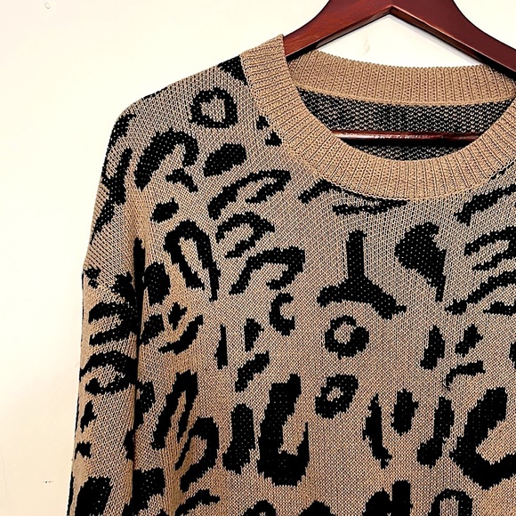 Leopard print lightweight sweater - Picture 1 of 4